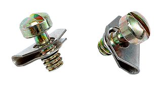 AMP - TE CONNECTIVITY 1857211-3